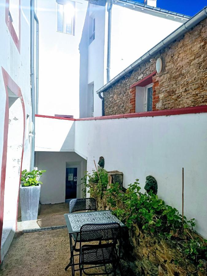 Saint Amant Hotel Le Palais