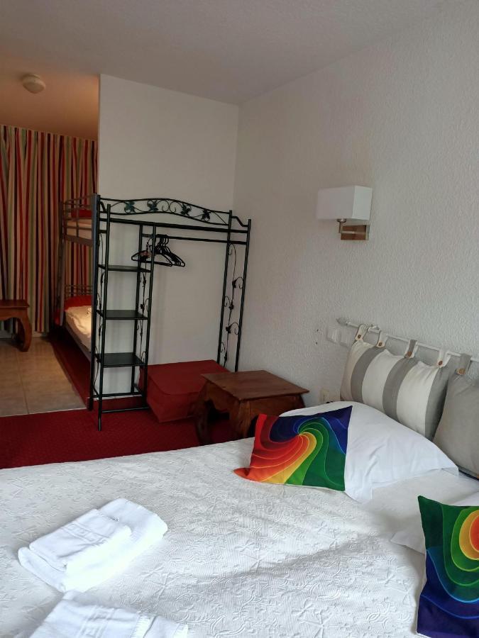 Hotel Saint Amant 2*